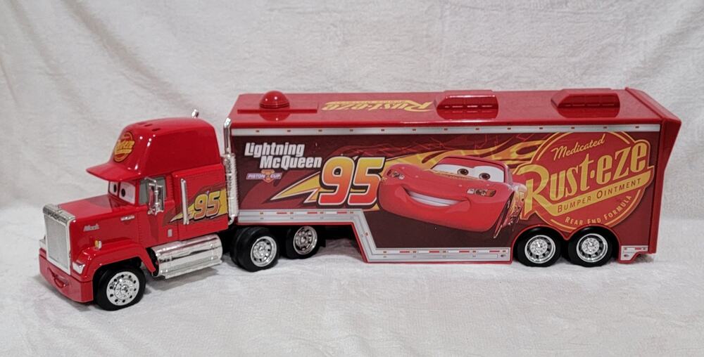 JADA Toys Diecast CARS 3  Mack with Trailer VHTF 1:24 Diecast Large